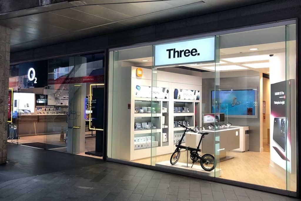 mua sim vv888 Anh tại nhà mạng Three