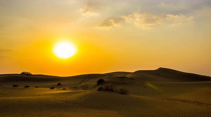 du-lịch-ấn-độ-the-sun-rising-in-the-desert-thar-711