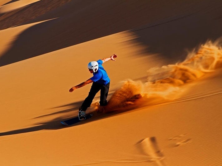 du-lịch-morocco-Sand-boarding-Merzouga-711