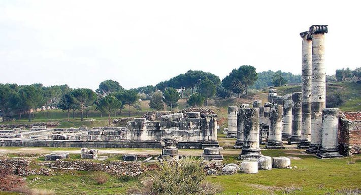 địa-điêm-du-lịch-thổ-nhĩ-kỳ-Artemis temple copy
