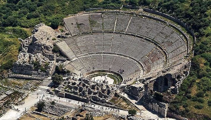 địa-điểm-du-lịch-thổ-nhĩ-kỳ-Ephesus-theater copy