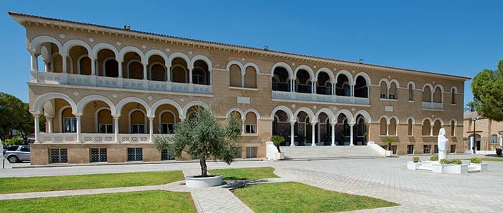 du-lịch-síp-Archbishops-Palace-711