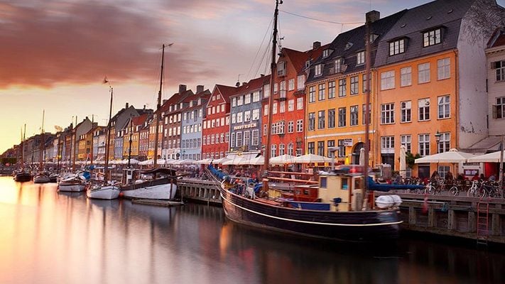 dịch-vụ-visa-đan-mạch-Nyhanv-711Kênh đào Nyhanv, nơi thong dong lãng mạn trong những buổi chiều êm đềm