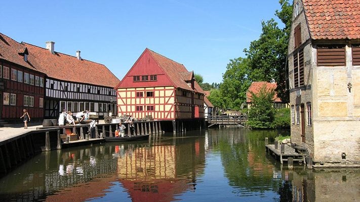 dịch-vụ-visa-đan-mạch-Old Towns Aarhus-711x
