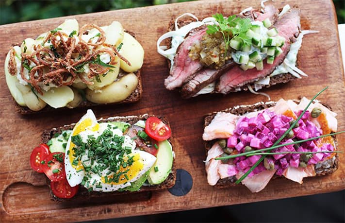 dịch-vụ-visa-đan-mạch-Smørrebrød-711x