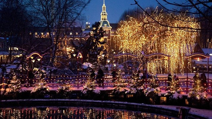 dịch-vụ-visa-đan-mạch-Tivoli-Gardens-711x