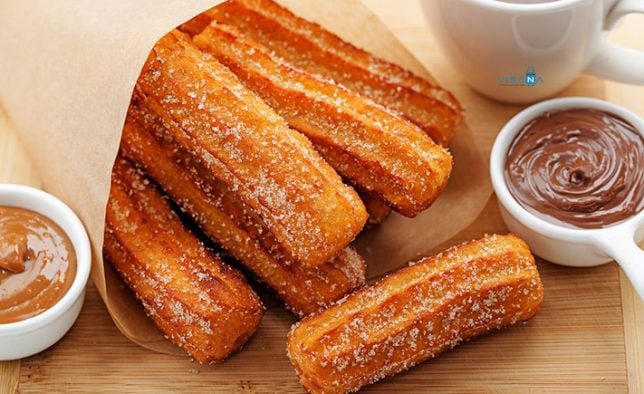 Churros ẩm thực tây ban nha