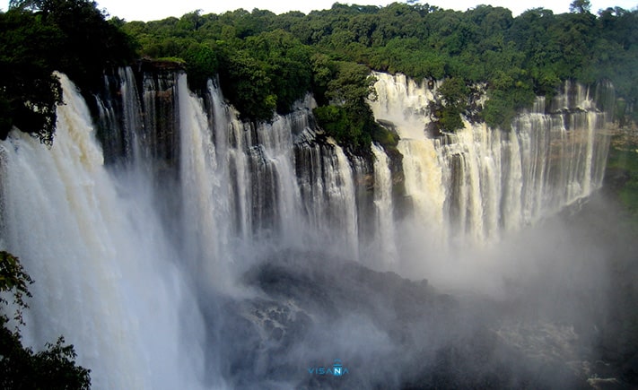 Du_lich_thac_Kalandula_angola