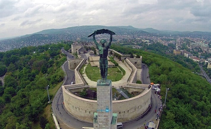 Gellert-Hills-du-lich-hungary
