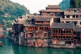 Kinh nghiệm vv888 Phượng Hoàng Cổ Trấn – Mới nhất – Chi tiết nhất
